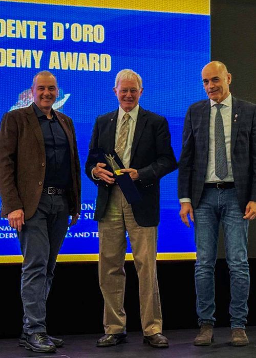 Dr. Thom Receives Prestigious Golden Trident Award